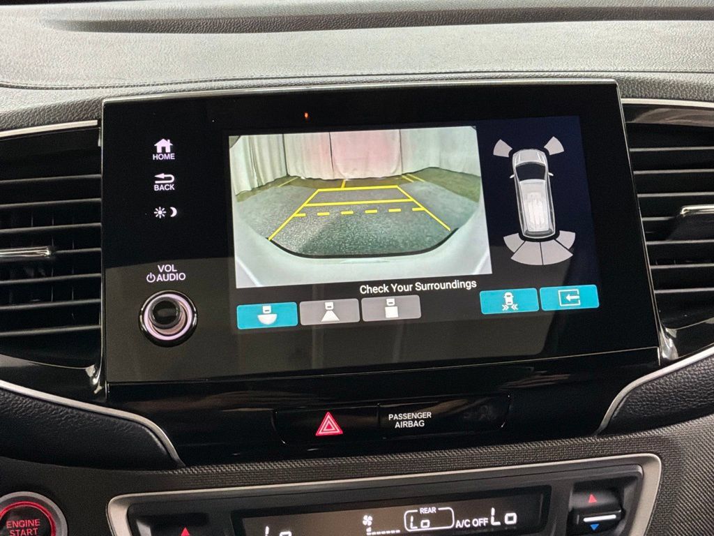 Certified 2025 Honda Passport TrailSport image 18