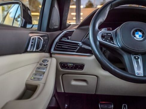 Used 2019 BMW X7 xDrive40i w/ Premium Package image 29