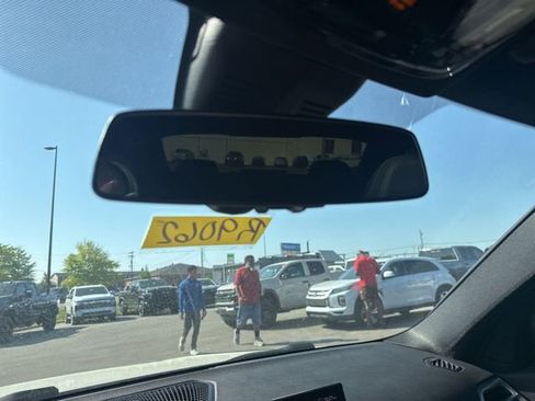 Used 2025 BMW 330i xDrive Sedan AWD/4WD image 23