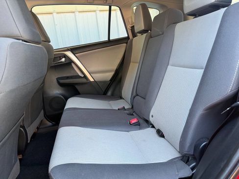 Used 2015 Toyota RAV4 XLE FWD image 18