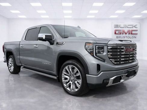 Used 2024 GMC Sierra 1500 Denali image 3