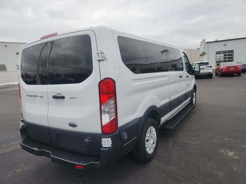 Used 2015 Ford Transit 350 XLT image 7