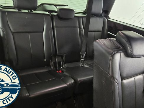 Used 2020 Ford Expedition XLT w/ Equipment Group 202A AWD/4WD image 36