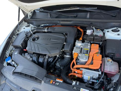 Used 2021 Hyundai Sonata Limited w/ Cargo Package FWD image 12