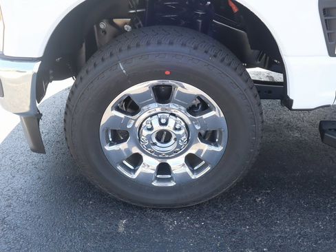 New 2026 Ford F250 Lariat w/ Chrome Package image 18