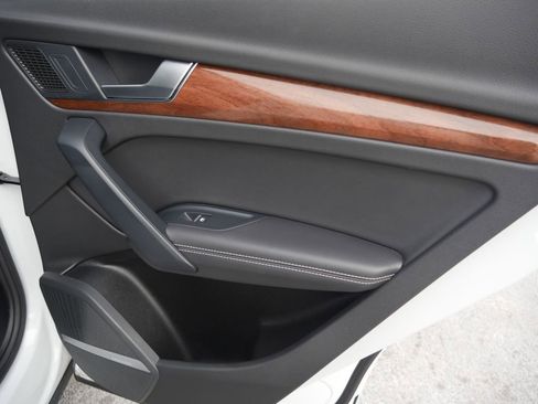 Certified 2022 Audi Q5 2.0T Premium Plus w/ Premium Plus Package image 34