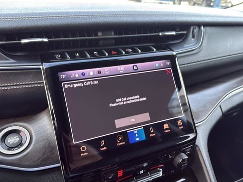 Used 2023 Jeep Grand Cherokee L Limited image 22