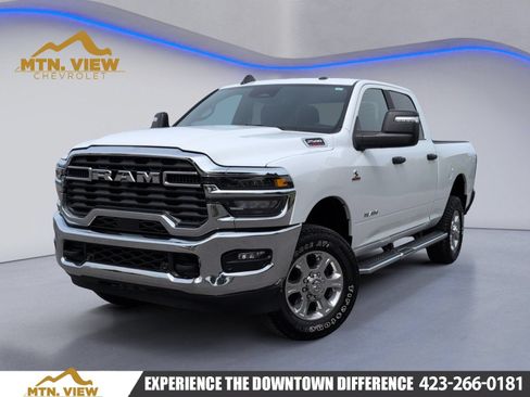 Used 2025 RAM 2500 Big Horn AWD/4WD image 1
