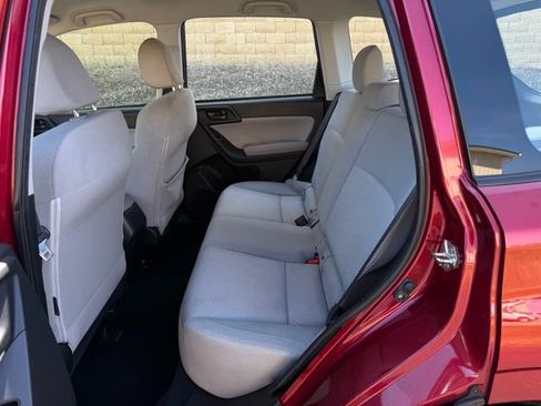 Used 2017 Subaru Forester 2.5i w/ Alloy Wheel Package image 6