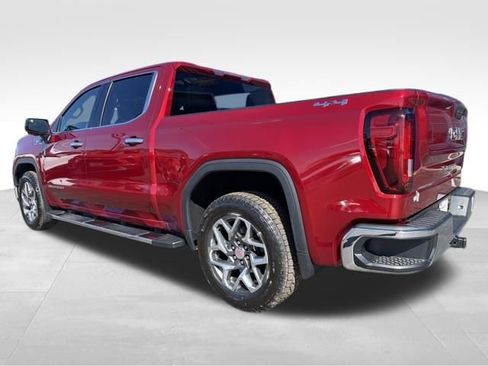 Used 2022 GMC Sierra 1500 SLT w/ SLT Premium Package image 3