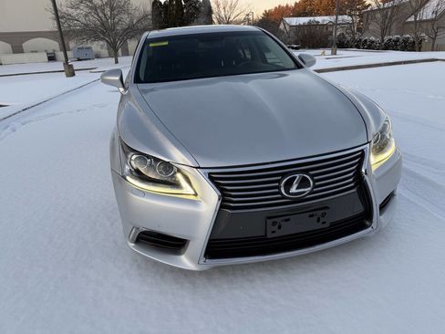 Used 2014 Lexus LS 460 AWD image 14