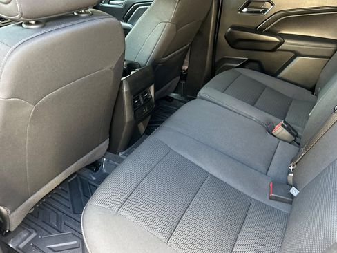 Used 2024 Chevrolet Colorado LT w/ LT Convenience Package image 14