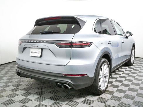 Certified 2022 Porsche Cayenne Coupe AWD/4WD image 28
