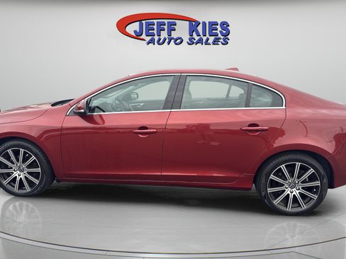 Used 2016 Volvo S60 T5 Inscription Platinum w/ Climate Package FWD image 8