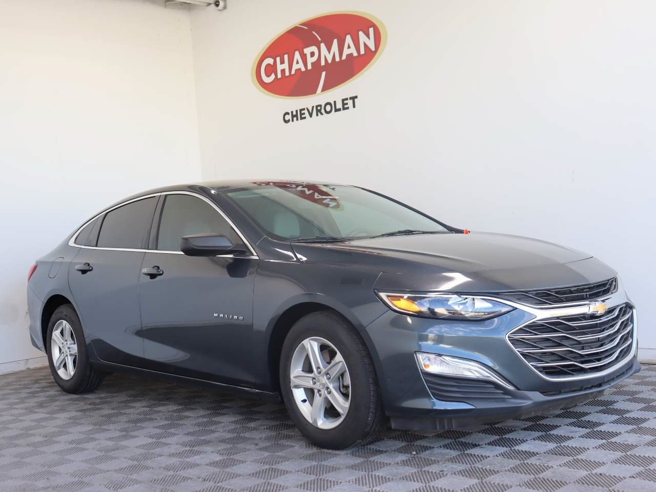 Used 2020 Chevrolet Malibu LS FWD image 1