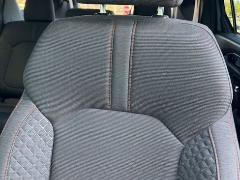 Used 2023 Honda Pilot Sport image 9