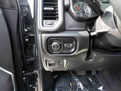 Used 2019 RAM 1500 Laramie image 11