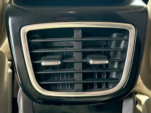 Used 2021 Lincoln Nautilus Standard image 21