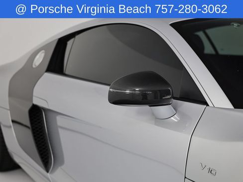 Used 2011 Audi R8 V10 AWD/4WD image 18