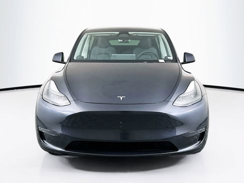 Used 2024 Tesla Model Y Long Range image 2