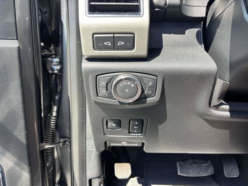 Used 2019 Ford F350 Lariat w/ Lariat Ultimate Package AWD/4WD image 20