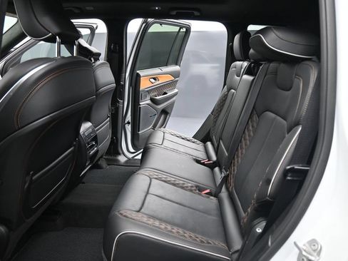 Used 2023 Jeep Grand Cherokee Summit AWD/4WD image 19