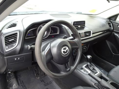 Used 2014 MAZDA MAZDA3 i SV image 8