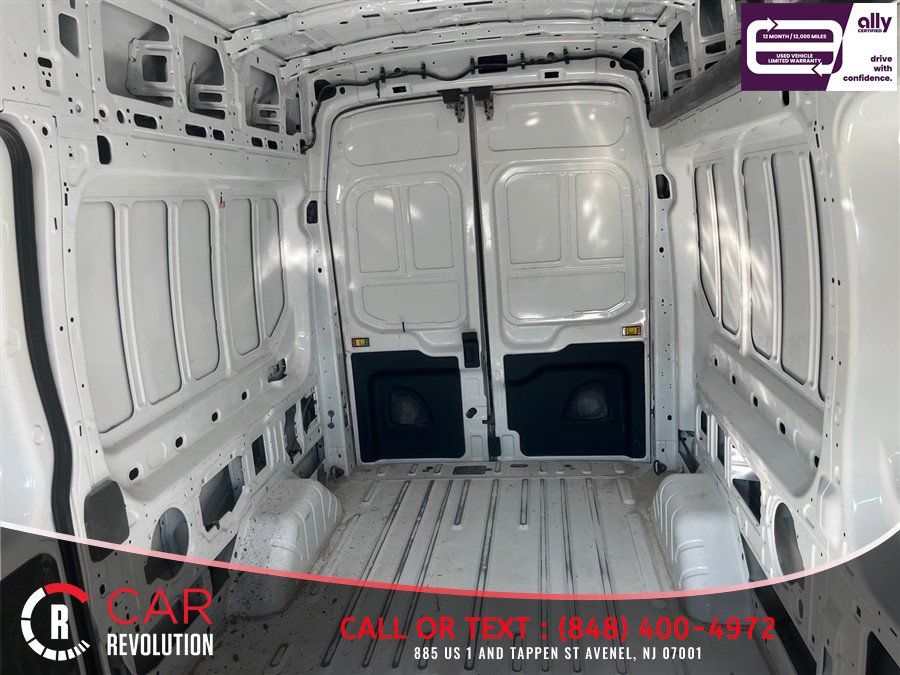 Used 2025 Ford Transit 250 148 High Roof RWD image 10