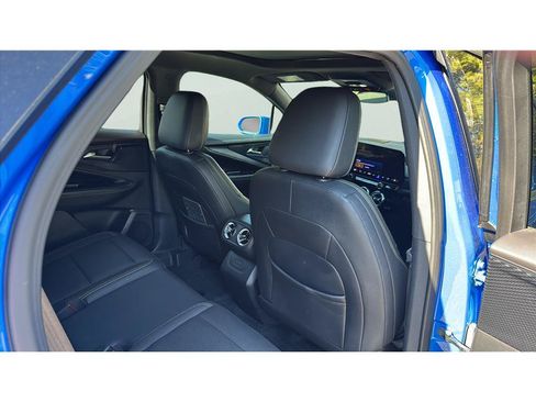 Used 2024 Chevrolet Blazer EV LT AWD/4WD image 16