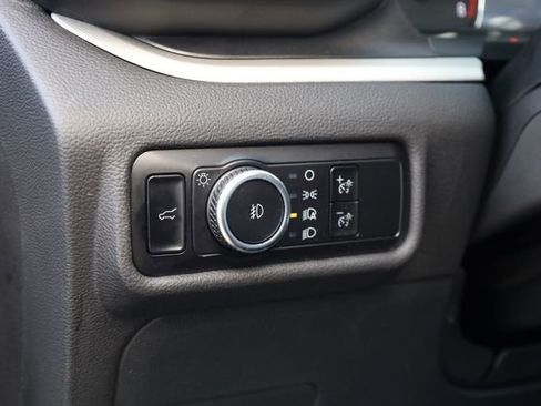Used 2023 Ford Explorer XLT w/ Equipment Group 202A AWD/4WD image 14