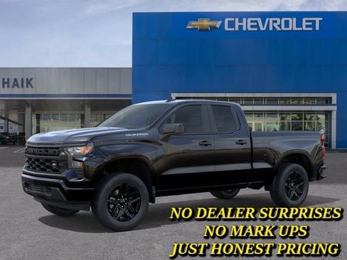 New 2026 Chevrolet Silverado 1500 Custom image 2