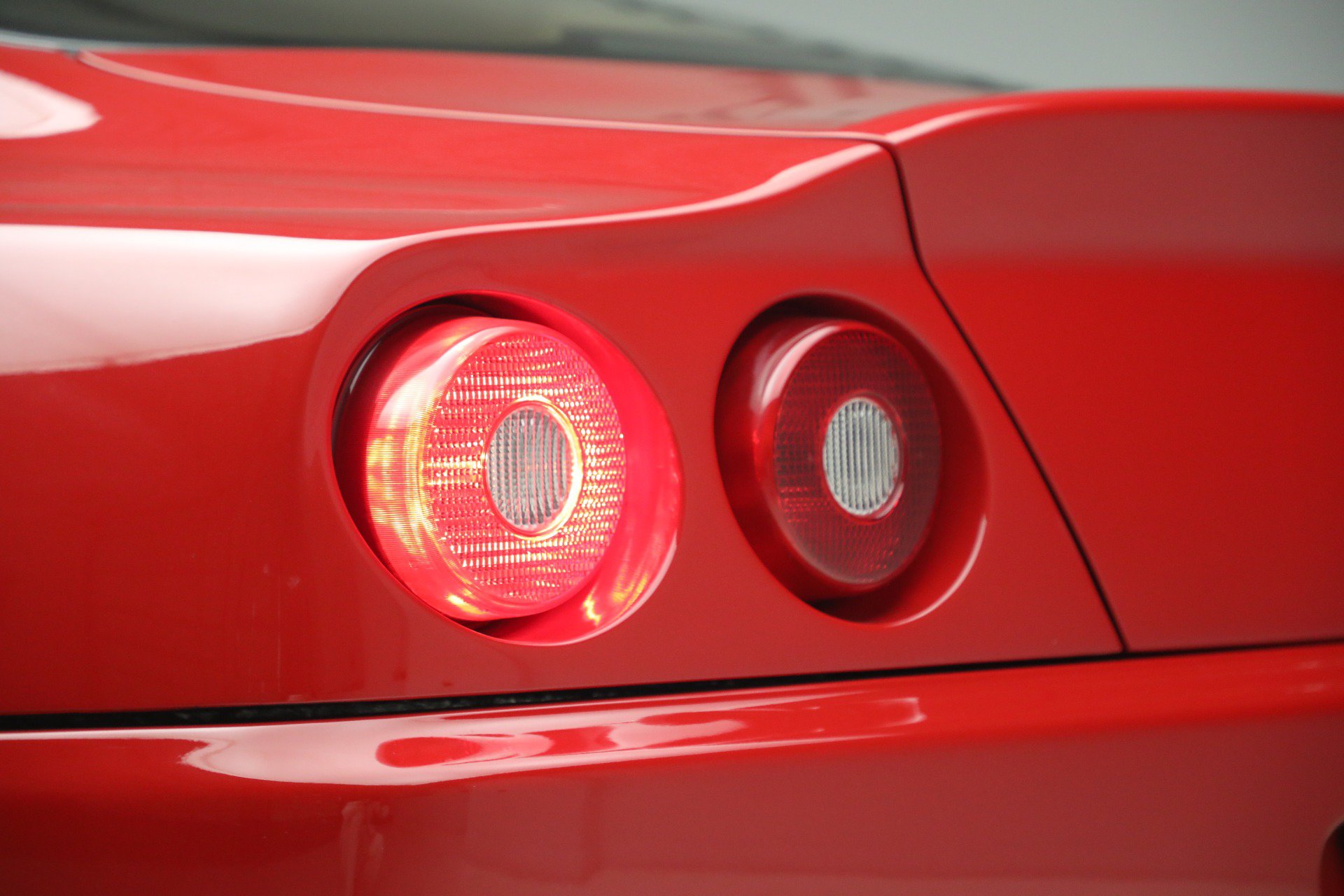 Used 2000 Ferrari 550 Maranello Coupe RWD image 23