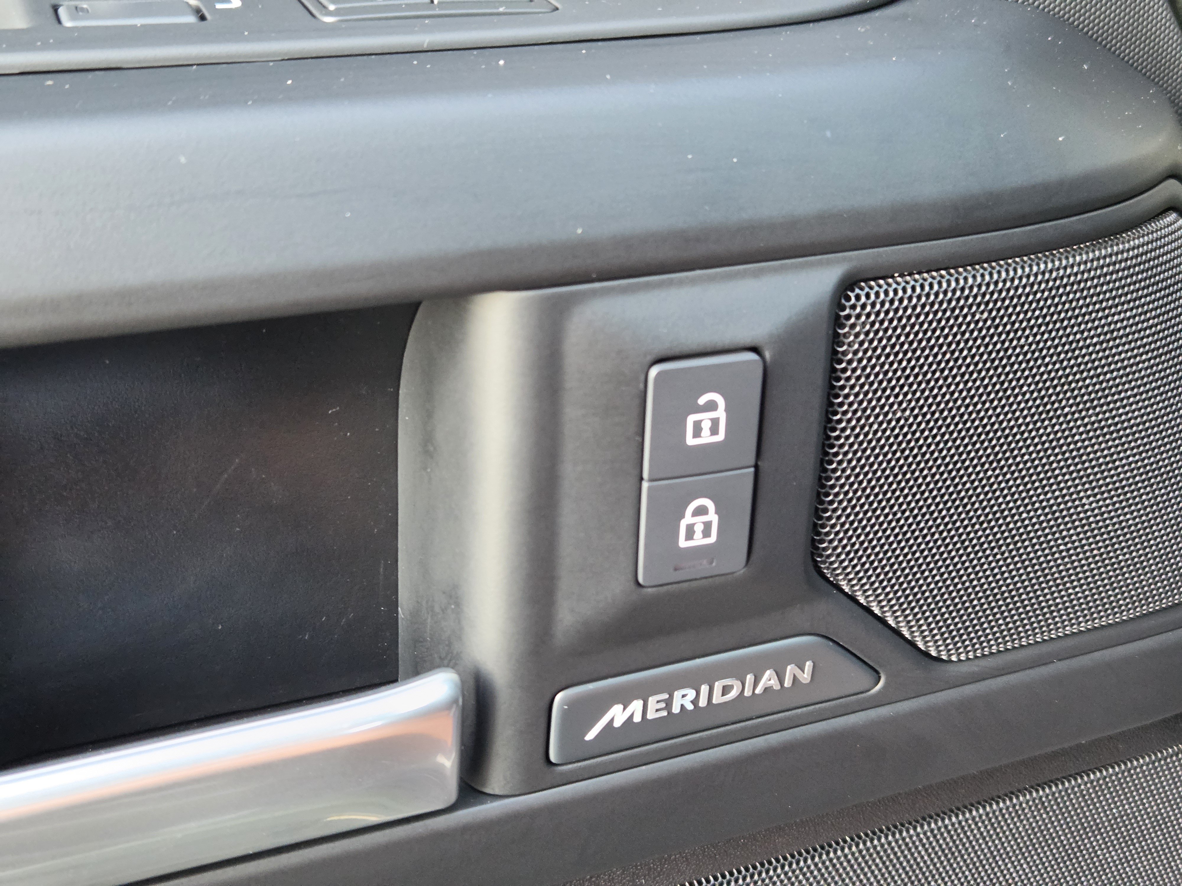 Used 2026 Land Rover Defender 110 S AWD/4WD image 24