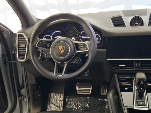 Certified 2023 Porsche Cayenne S image 20