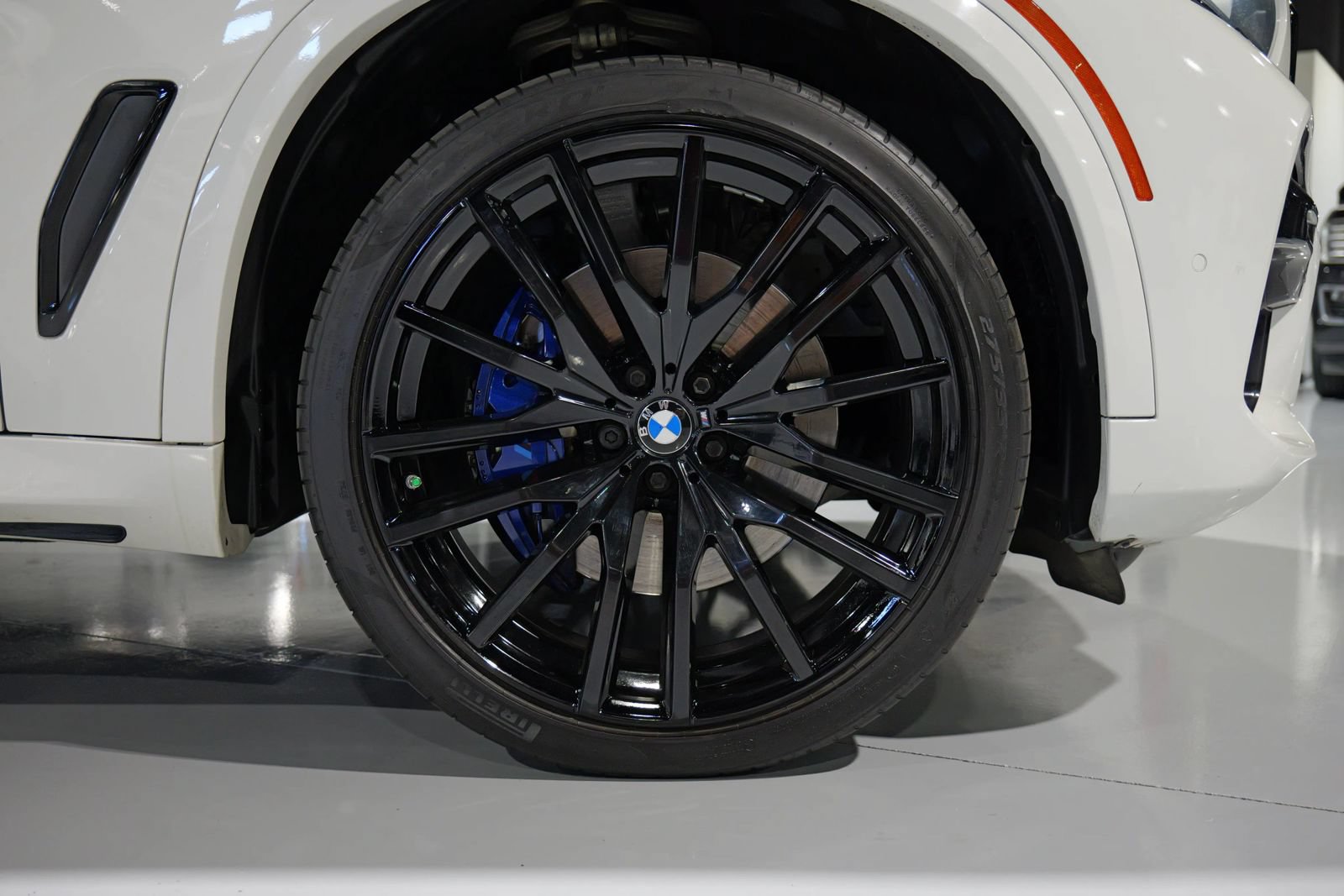 Used 2021 BMW X5 xDrive40i w/ M Sport Package AWD/4WD image 7