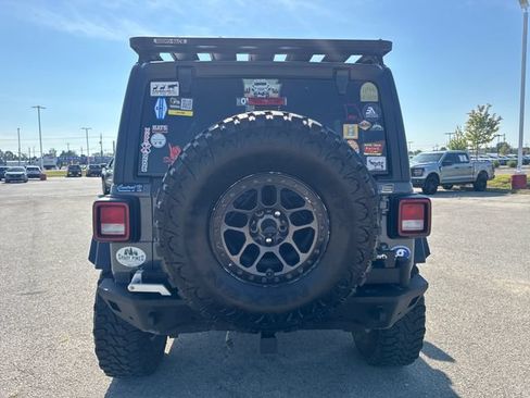 Used 2023 Jeep Wrangler Unlimited Rubicon w/ Xtreme 35 Tire Package AWD/4WD image 5