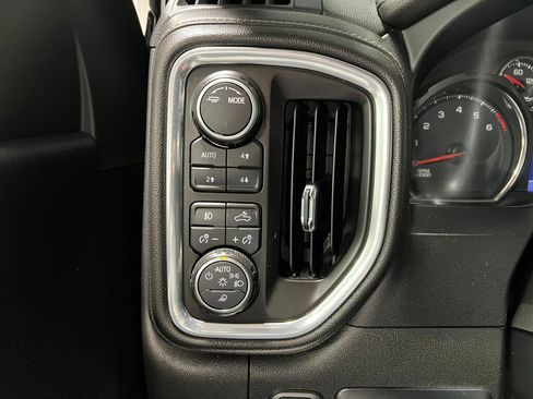 Used 2023 Chevrolet Silverado 2500 LTZ w/ Z71 Off-Road Package image 15