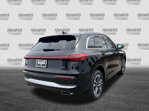 Used 2025 Audi Q5 Premium AWD/4WD image 9