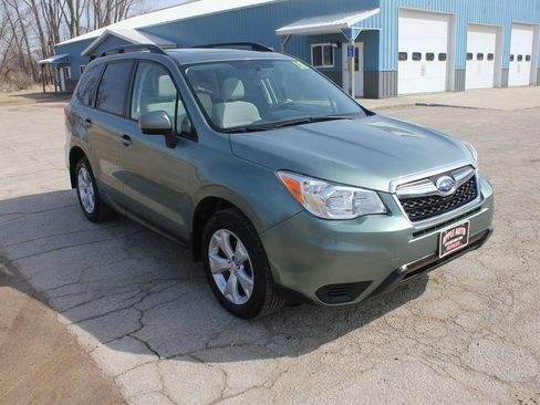 Used 2015 Subaru Forester 2.5i Premium w/ All-Weather Package image 3
