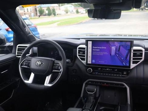 Certified 2025 Toyota Sequoia Platinum AWD/4WD image 24