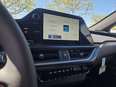 New 2026 Lexus UX 300h AWD image 13