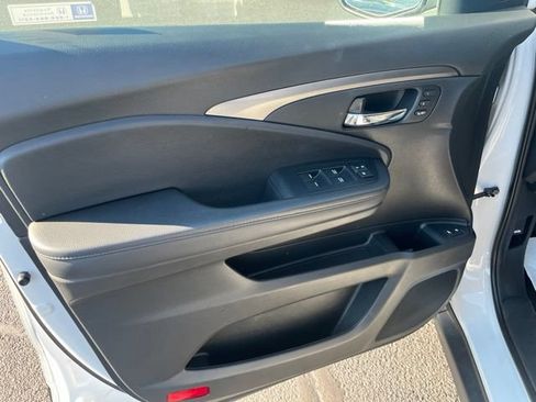 Used 2022 Honda Pilot Special Edition image 16