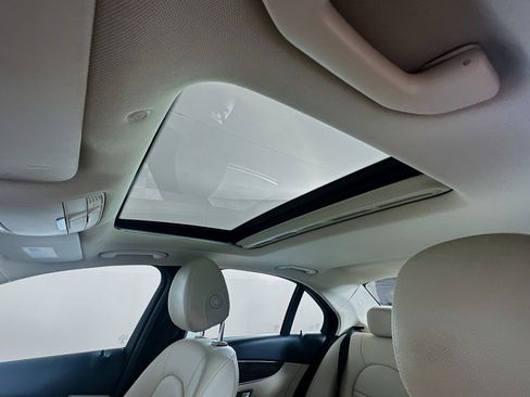 Used 2020 Mercedes-Benz C 300 Sedan image 25