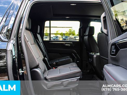 Used 2026 Chevrolet Suburban RST w/ Comfort Package AWD/4WD image 22