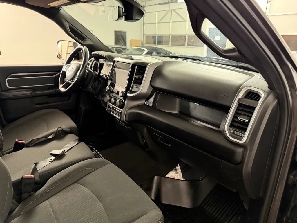 Used 2022 RAM 2500 Big Horn w/ Level C Equiment Group AWD/4WD image 36