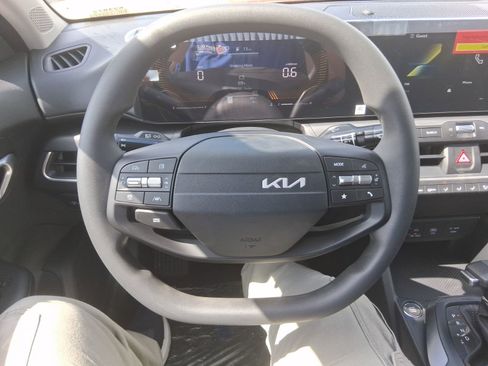 New 2026 Kia K4 FWD image 8