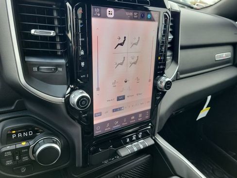New 2026 RAM 1500 4x4 Crew Cab image 16