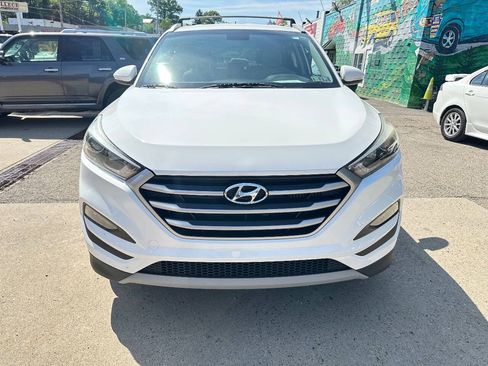 Used 2017 Hyundai Tucson Sport AWD/4WD image 2