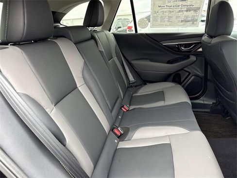 Used 2025 Subaru Outback Onyx Edition image 21