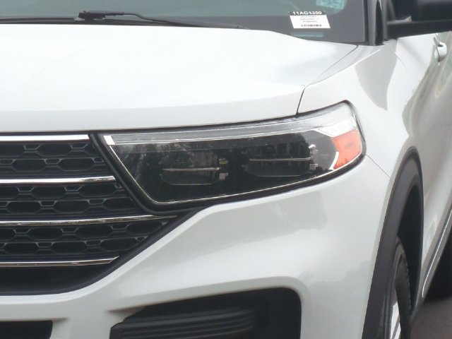 Used 2023 Ford Explorer XLT AWD/4WD image 17